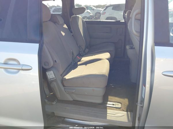 2016 KIA SEDONA LX
