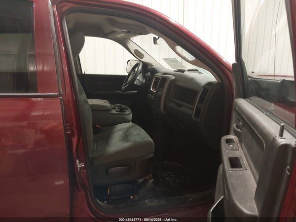 2017 RAM 3500 TRADESMAN  4X4 8' BOX