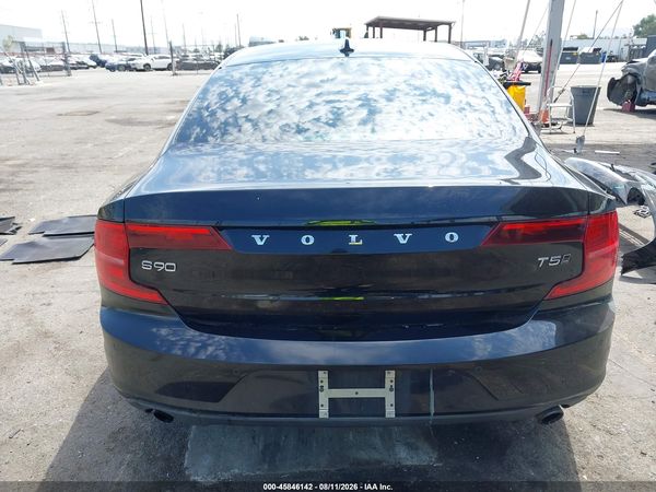 2018 VOLVO S90 T5 MOMENTUM