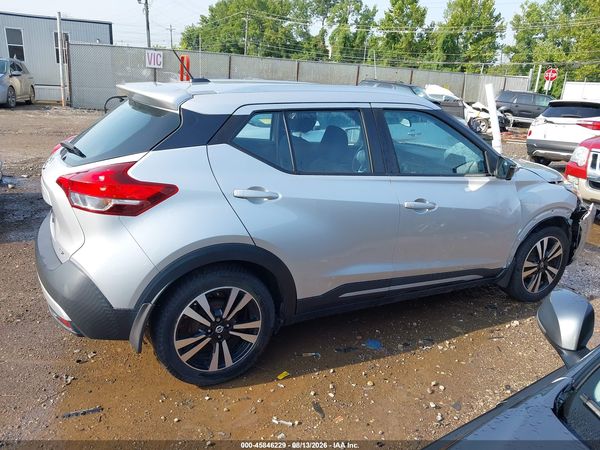2019 NISSAN KICKS SR