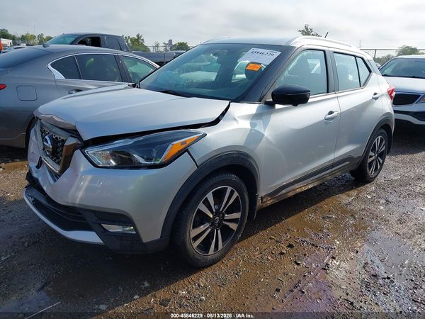 2019 NISSAN KICKS SR