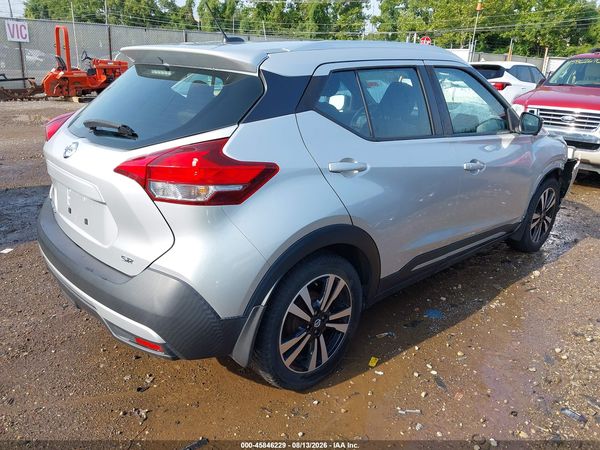 2019 NISSAN KICKS SR