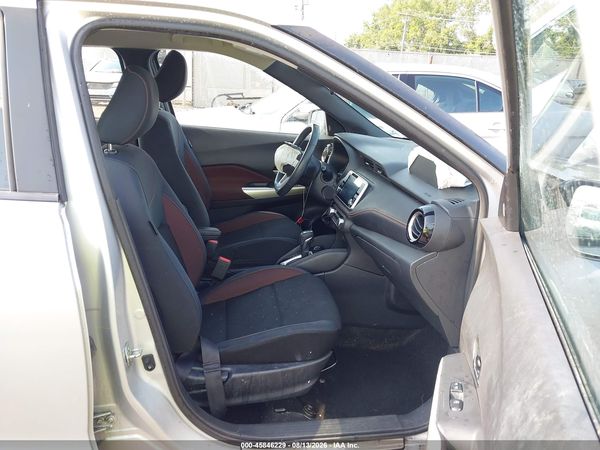 2019 NISSAN KICKS SR