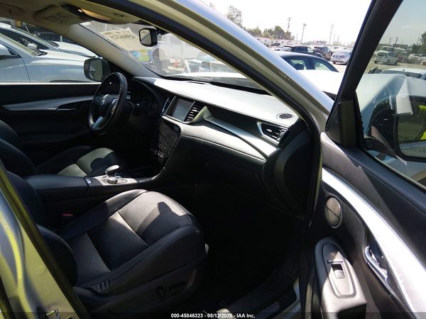 2019 INFINITI QX50 ESSENTIAL