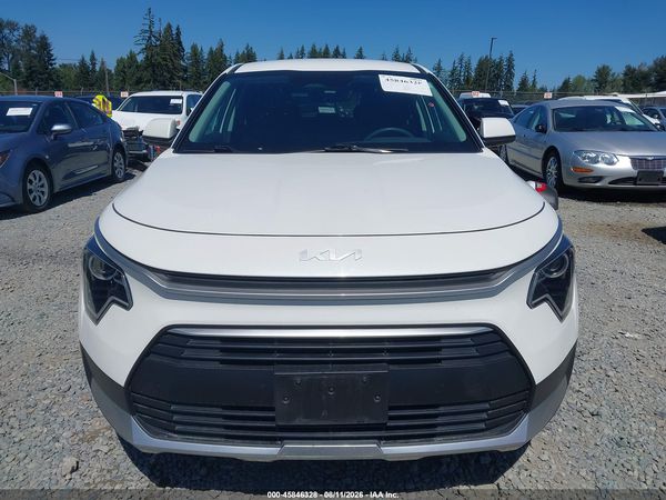 2023 KIA NIRO LX