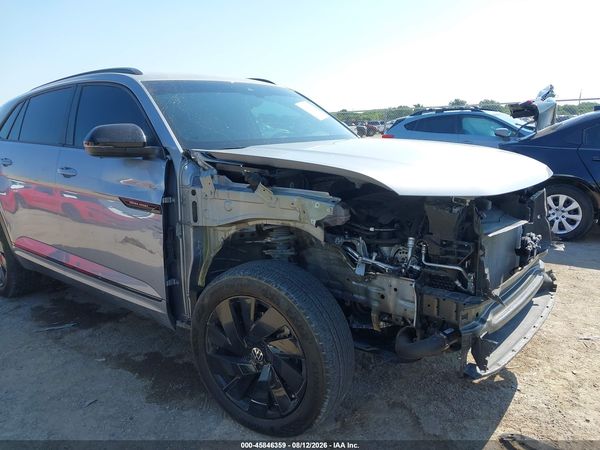 2025 VOLKSWAGEN ATLAS CROSS SPORT 2.0T SEL R-LINE BLACK — I6