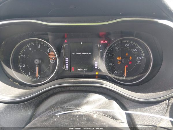 2019 JEEP CHEROKEE LATITUDE FWD
