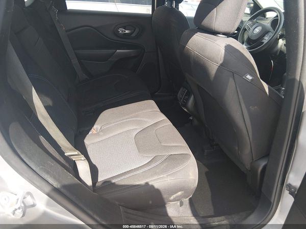 2019 JEEP CHEROKEE LATITUDE FWD