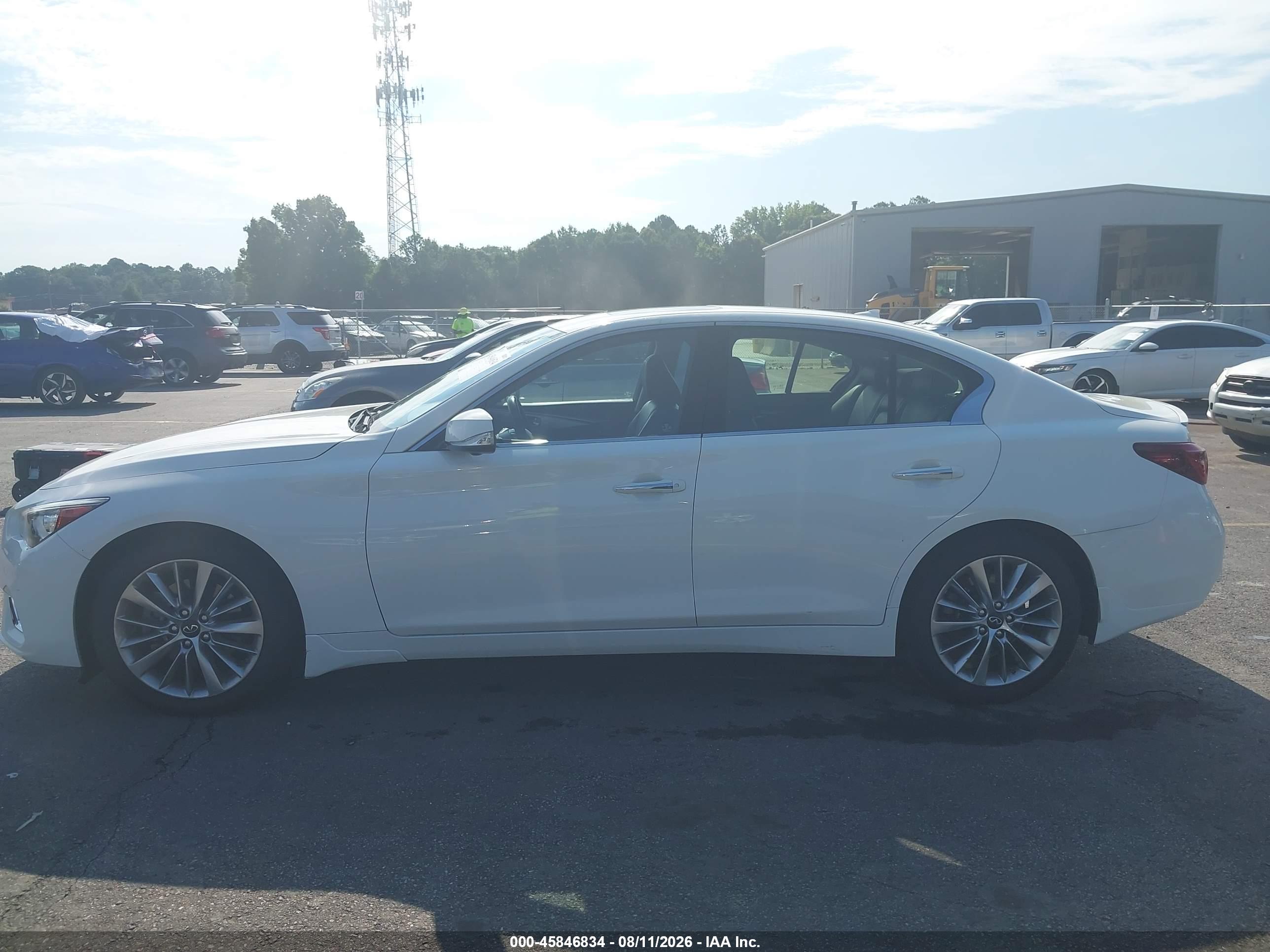 2024 INFINITI Q50 LUXE