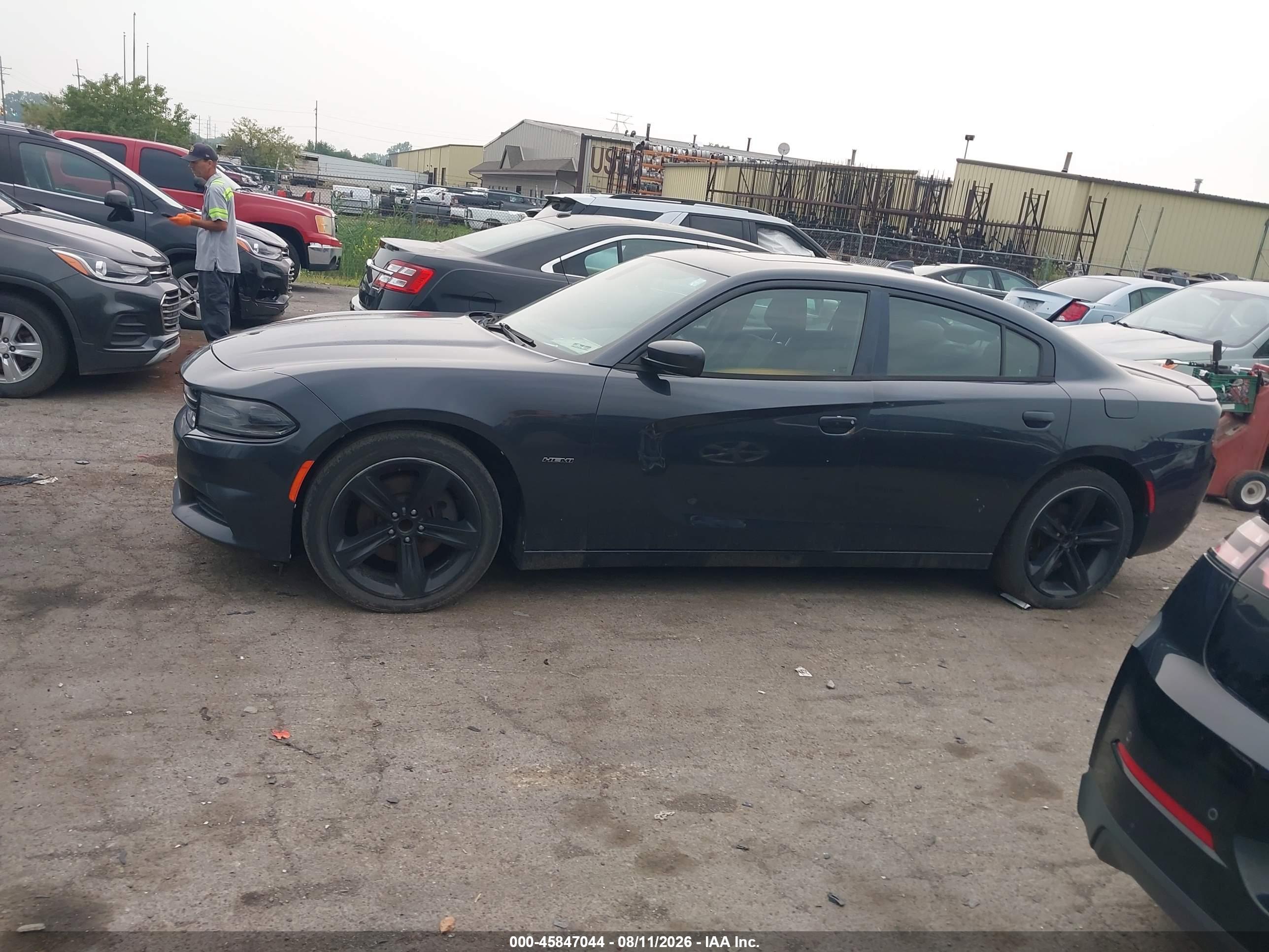 2016 DODGE CHARGER R/T