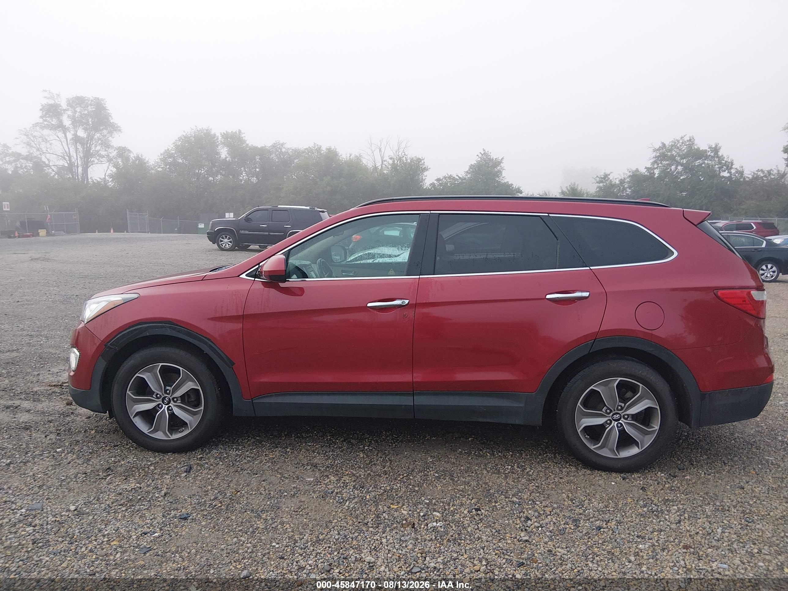 2016 HYUNDAI SANTA FE SE