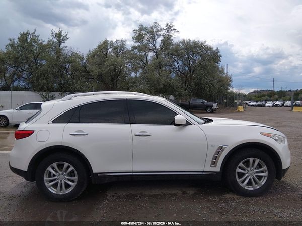 2017 INFINITI QX70