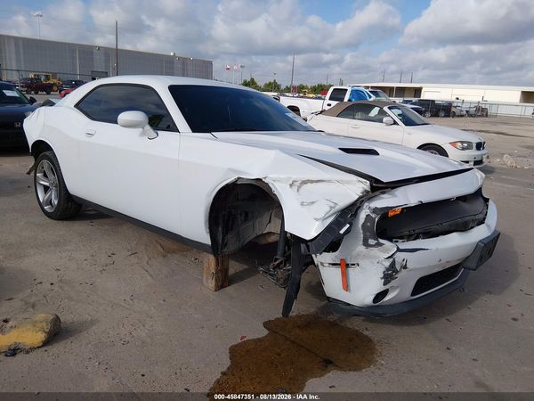 2015 DODGE CHALLENGER SXT