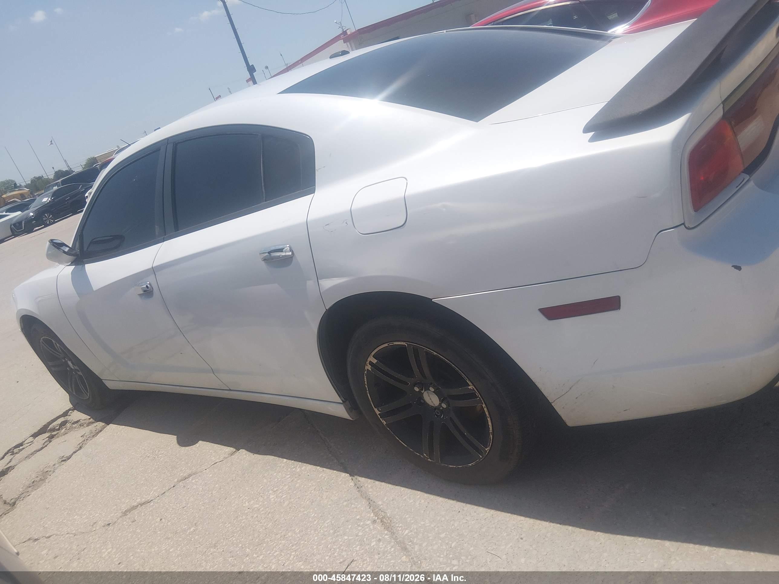 2013 DODGE CHARGER SXT