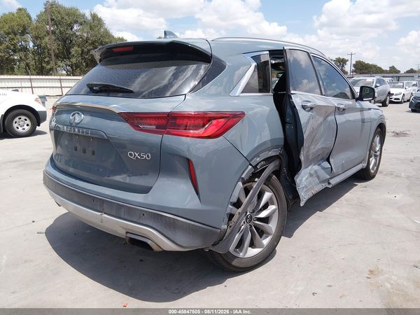 2022 INFINITI QX50 LUXE