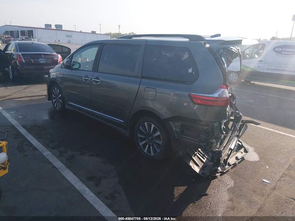 2020 TOYOTA SIENNA XLE — I3