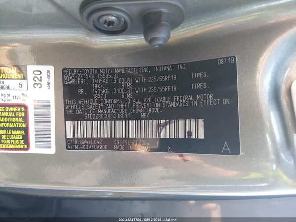 2020 TOYOTA SIENNA XLE — I9