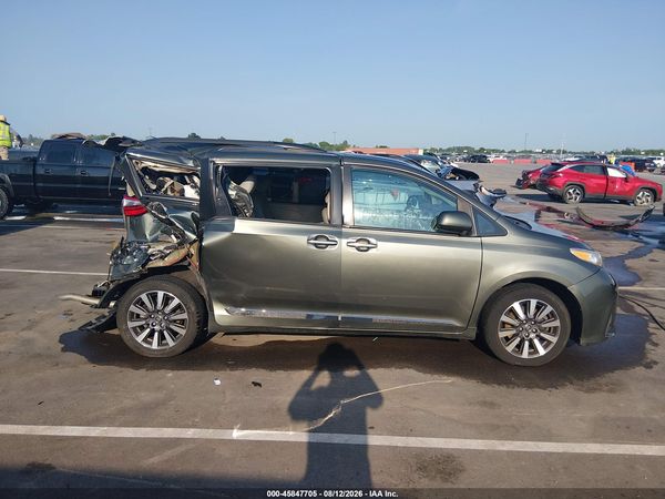 2020 TOYOTA SIENNA XLE — I116