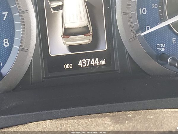 2020 TOYOTA SIENNA XLE — I118