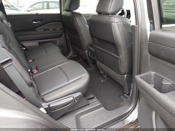 2024 NISSAN PATHFINDER SL 4WD