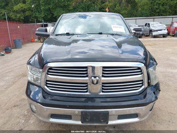 2016 RAM 1500 SLT