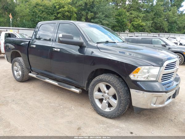 2016 RAM 1500 SLT