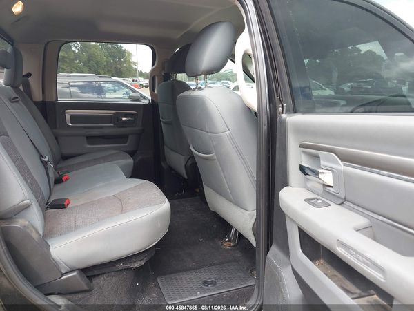 2016 RAM 1500 SLT