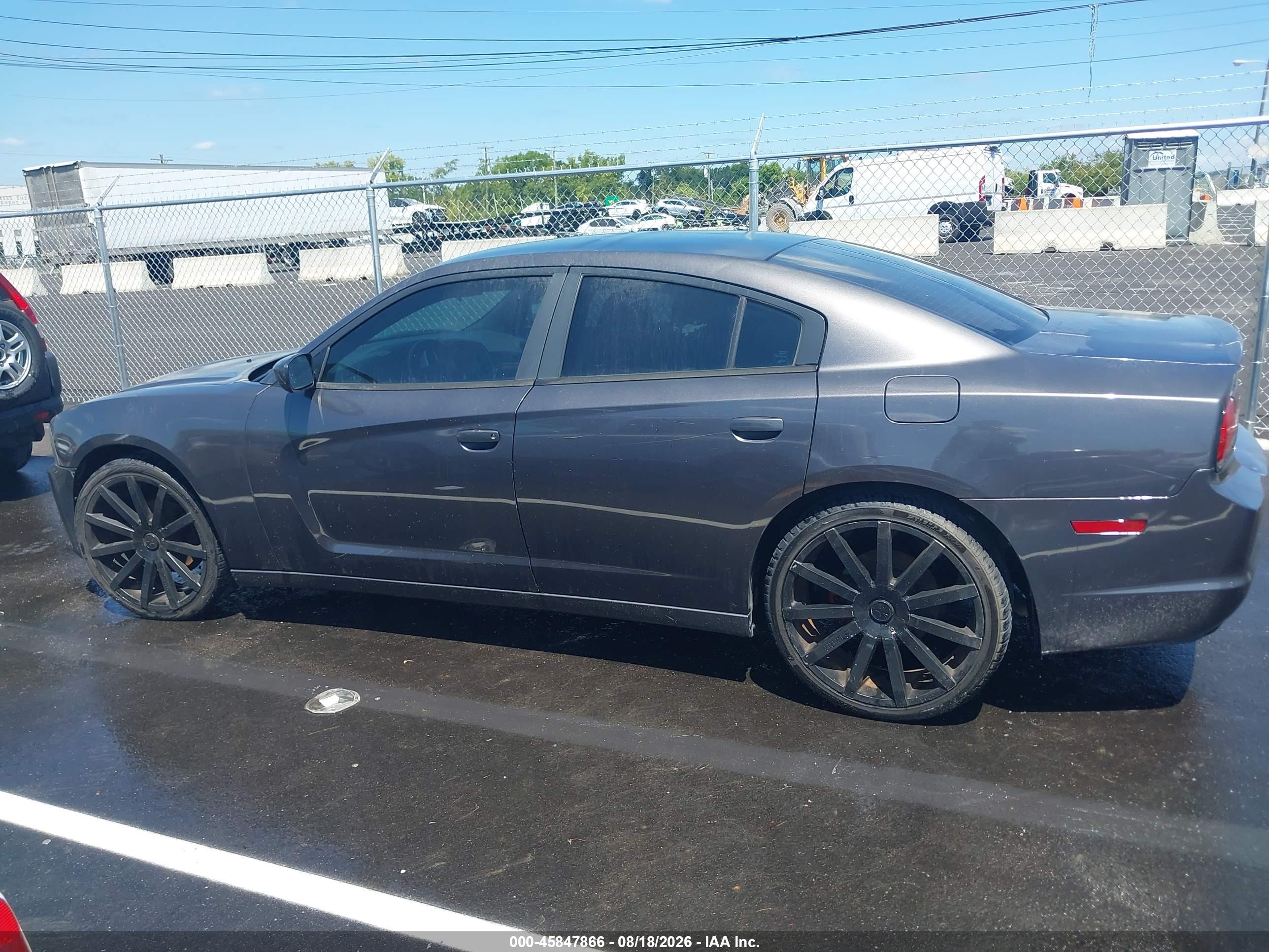 2014 DODGE CHARGER SE