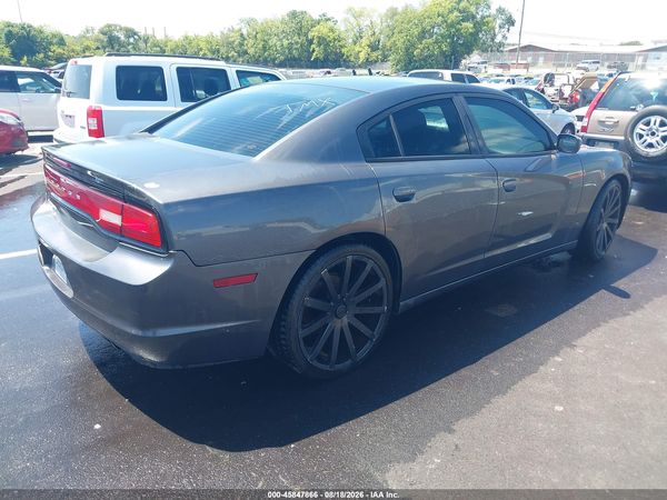 2014 DODGE CHARGER SE