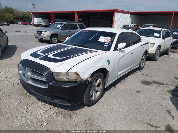 2012 DODGE CHARGER SE