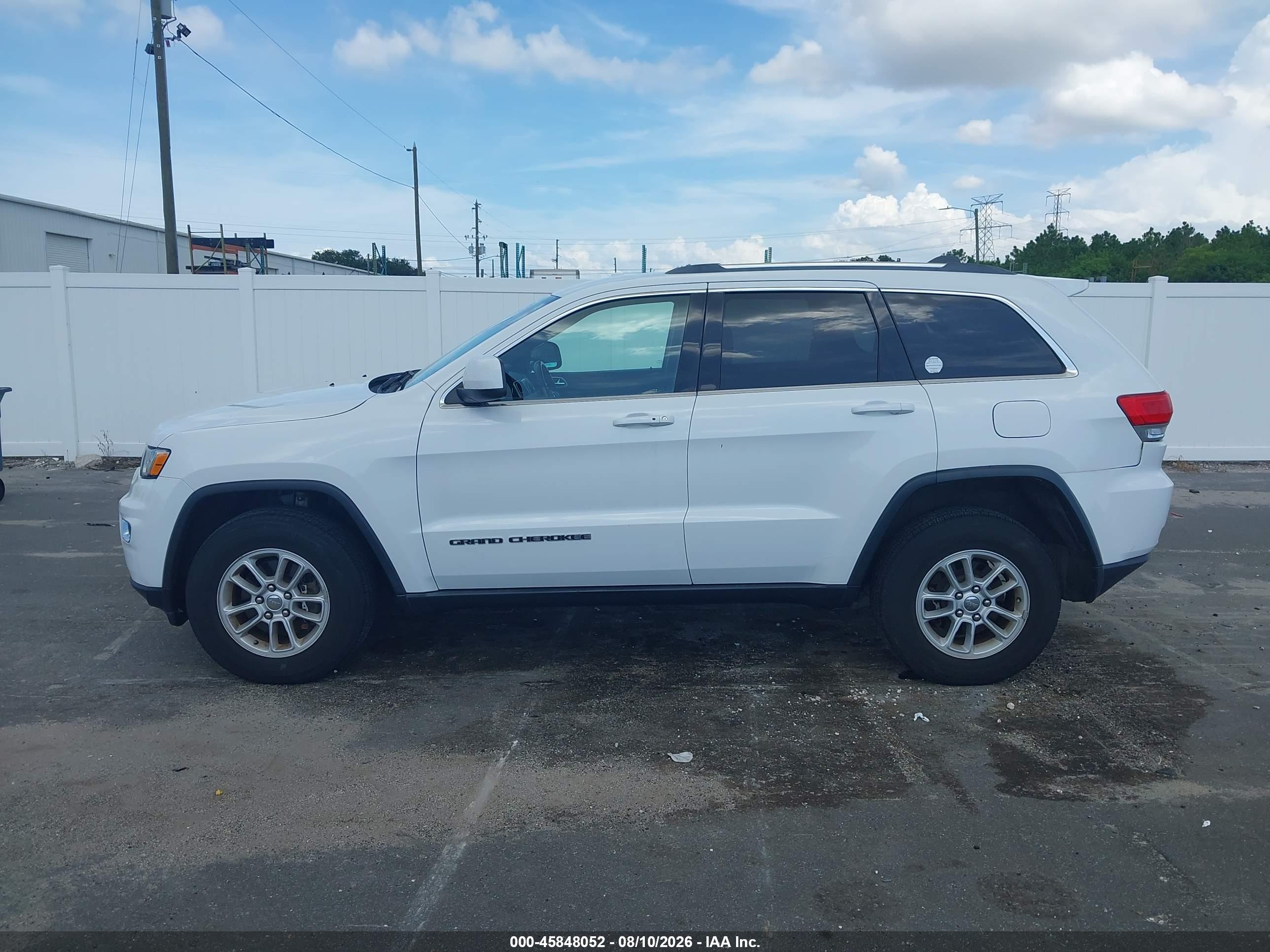 2018 JEEP GRAND CHEROKEE LAREDO E 4X4