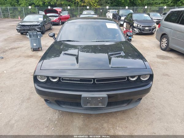2015 DODGE CHALLENGER SXT