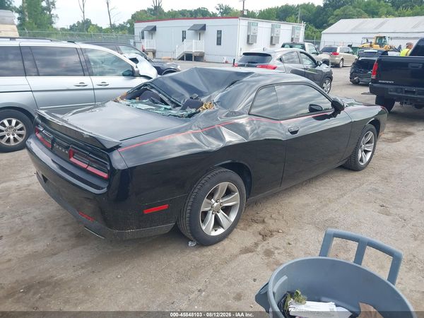2015 DODGE CHALLENGER SXT
