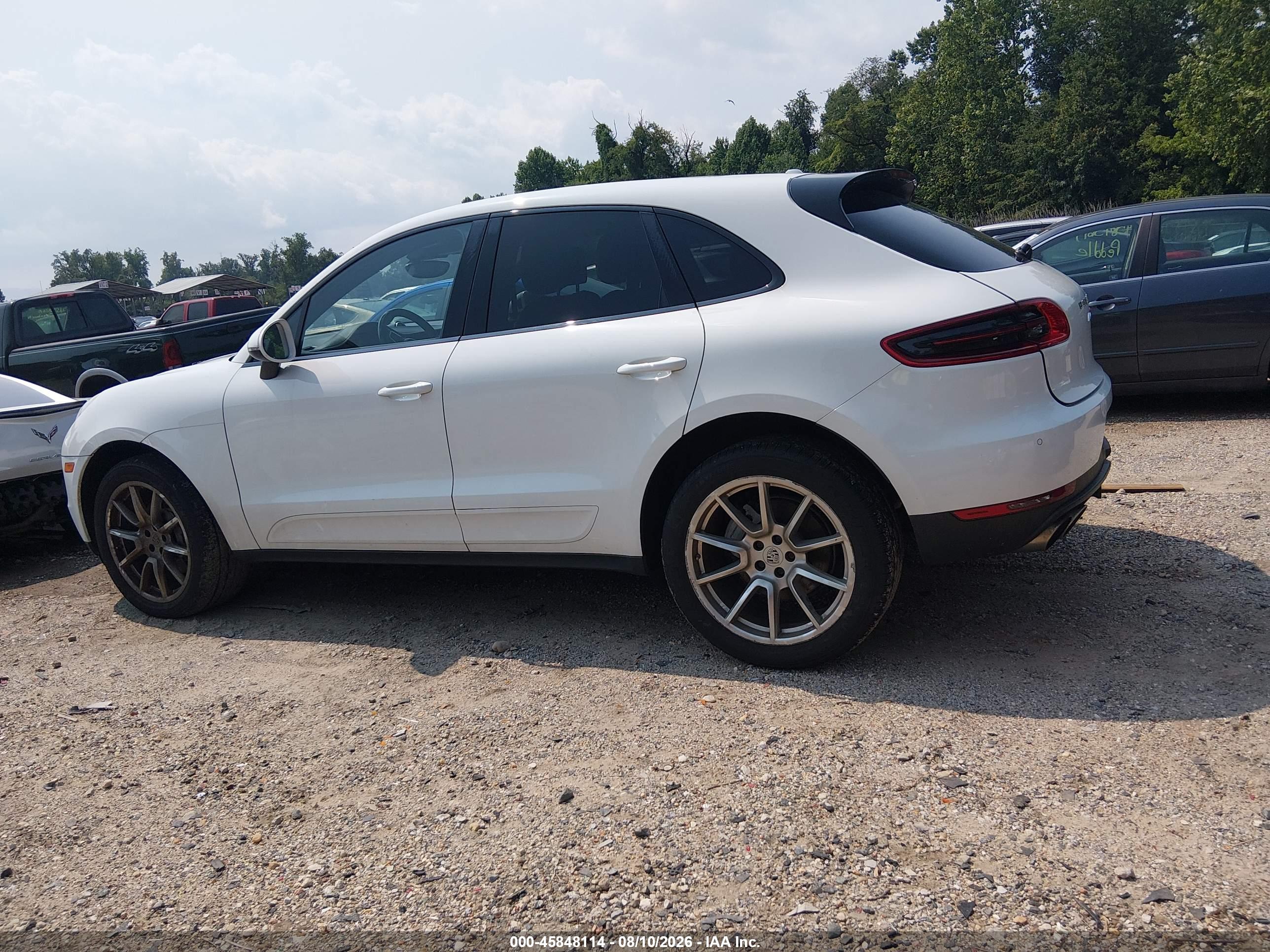 2015 PORSCHE MACAN S