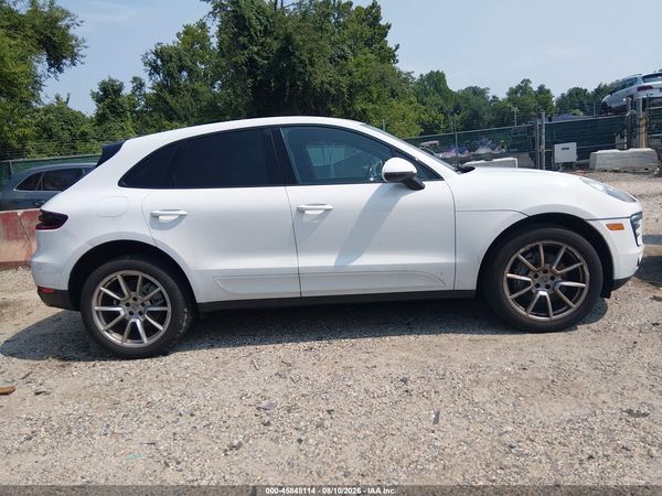 2015 PORSCHE MACAN S