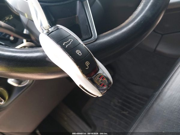 2015 PORSCHE MACAN S