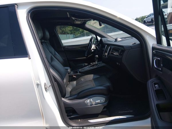 2015 PORSCHE MACAN S