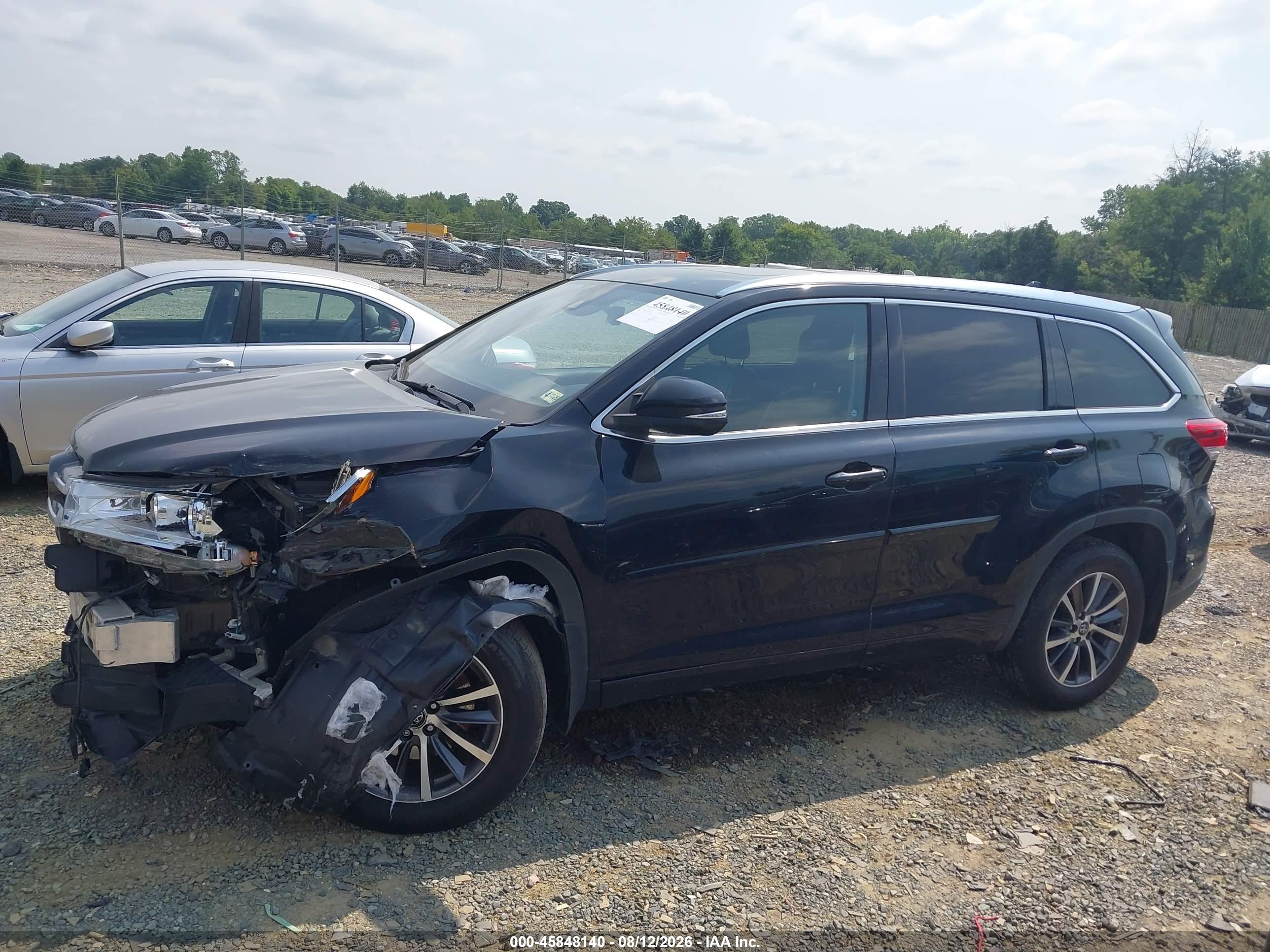 2017 TOYOTA HIGHLANDER XLE