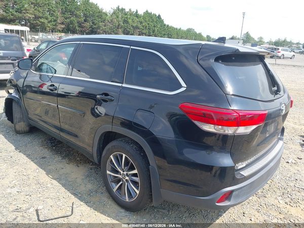 2017 TOYOTA HIGHLANDER XLE