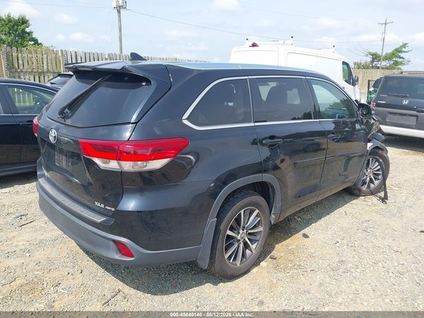 2017 TOYOTA HIGHLANDER XLE
