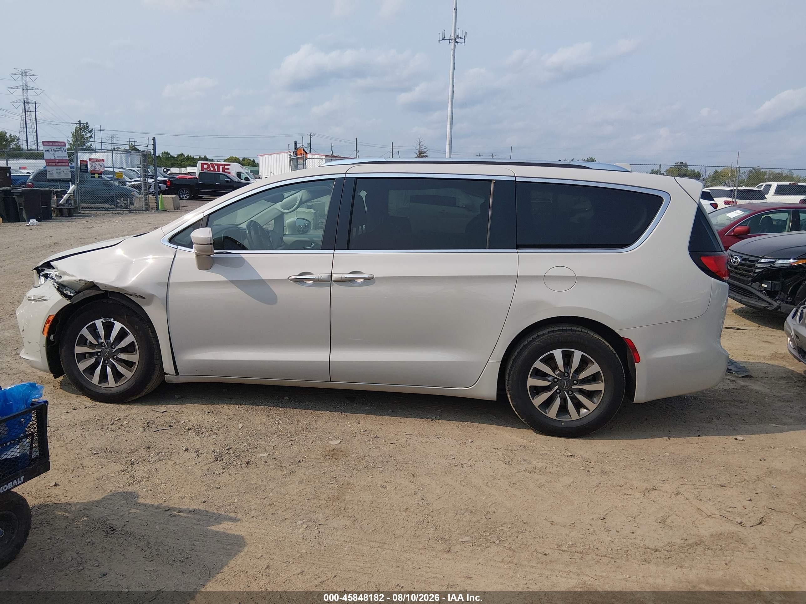 2021 CHRYSLER PACIFICA TOURING L