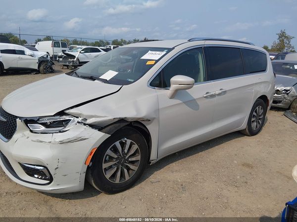 2021 CHRYSLER PACIFICA TOURING L