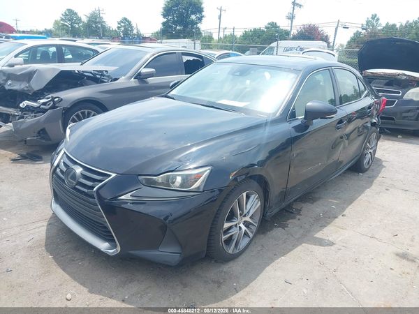 2018 LEXUS IS 300