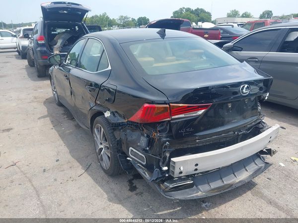 2018 LEXUS IS 300