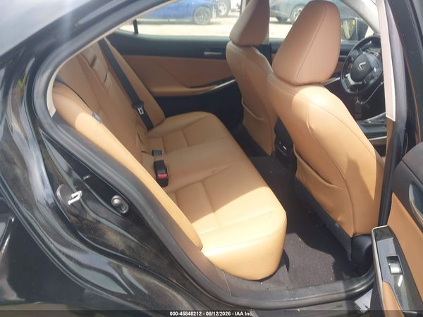 2018 LEXUS IS 300