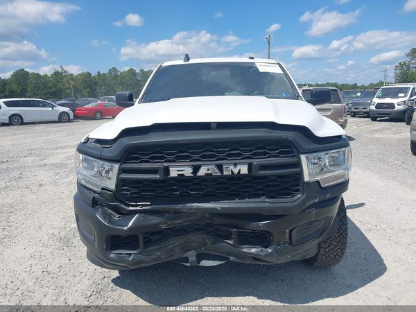 2022 RAM 2500 TRADESMAN  4X4 8' BOX