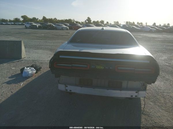 2016 DODGE CHALLENGER SXT PLUS