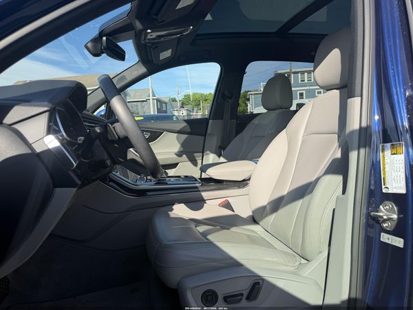2021 AUDI Q7