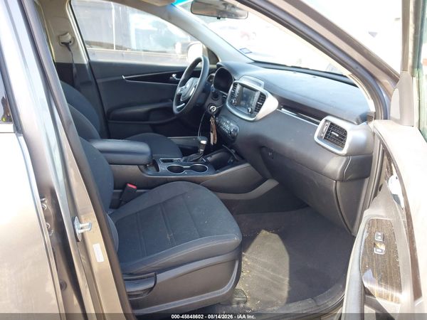 2019 KIA SORENTO 2.4L LX