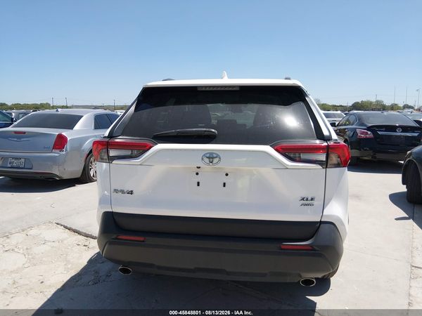 2024 TOYOTA RAV4 XLE
